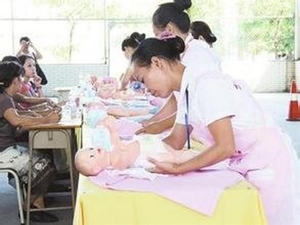 在菏澤市東華職業培訓學校學習家政護理專業靠譜嗎？